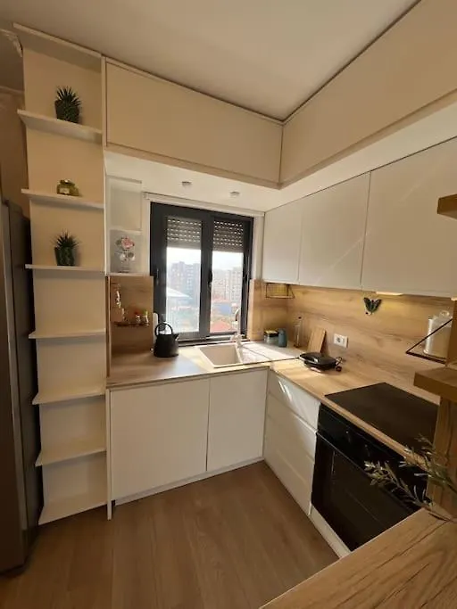 Hugo Apartment Tirana 0*,
