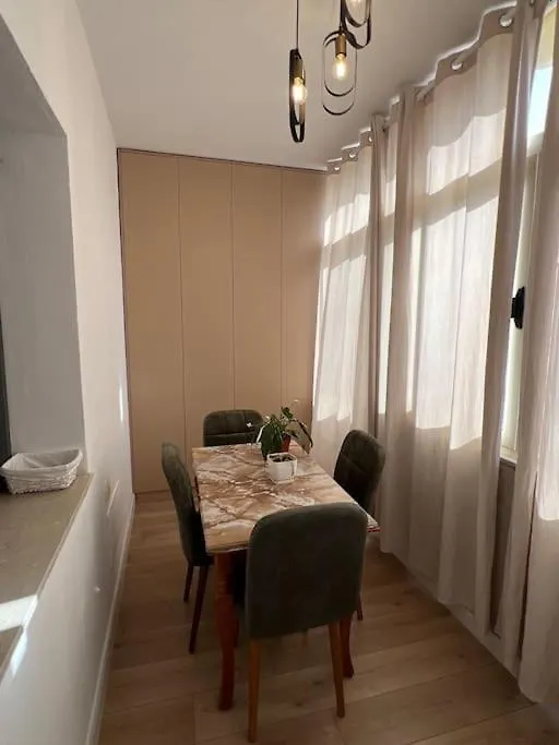 Hugo Apartment Tirana